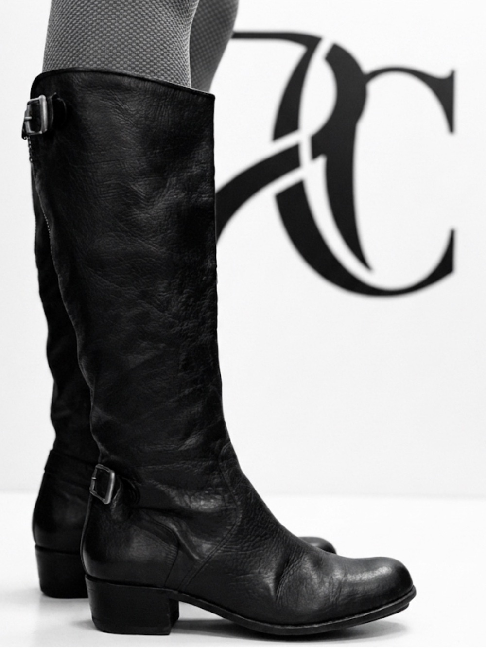 Authentic Roberto del Carlo black leather designer moto boots sz 9